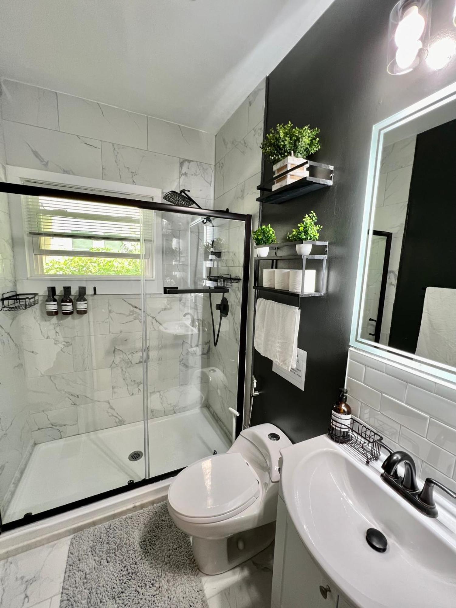 Charming 2Br 2Ba 10 Min Dt Airport By Lsp Homes AtlantaAtlanta  Kültér fotó